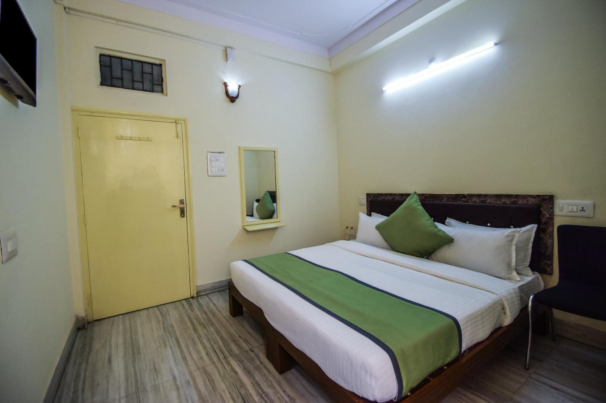 OYO 15212 Hotel Seema Udaipur Exterior foto