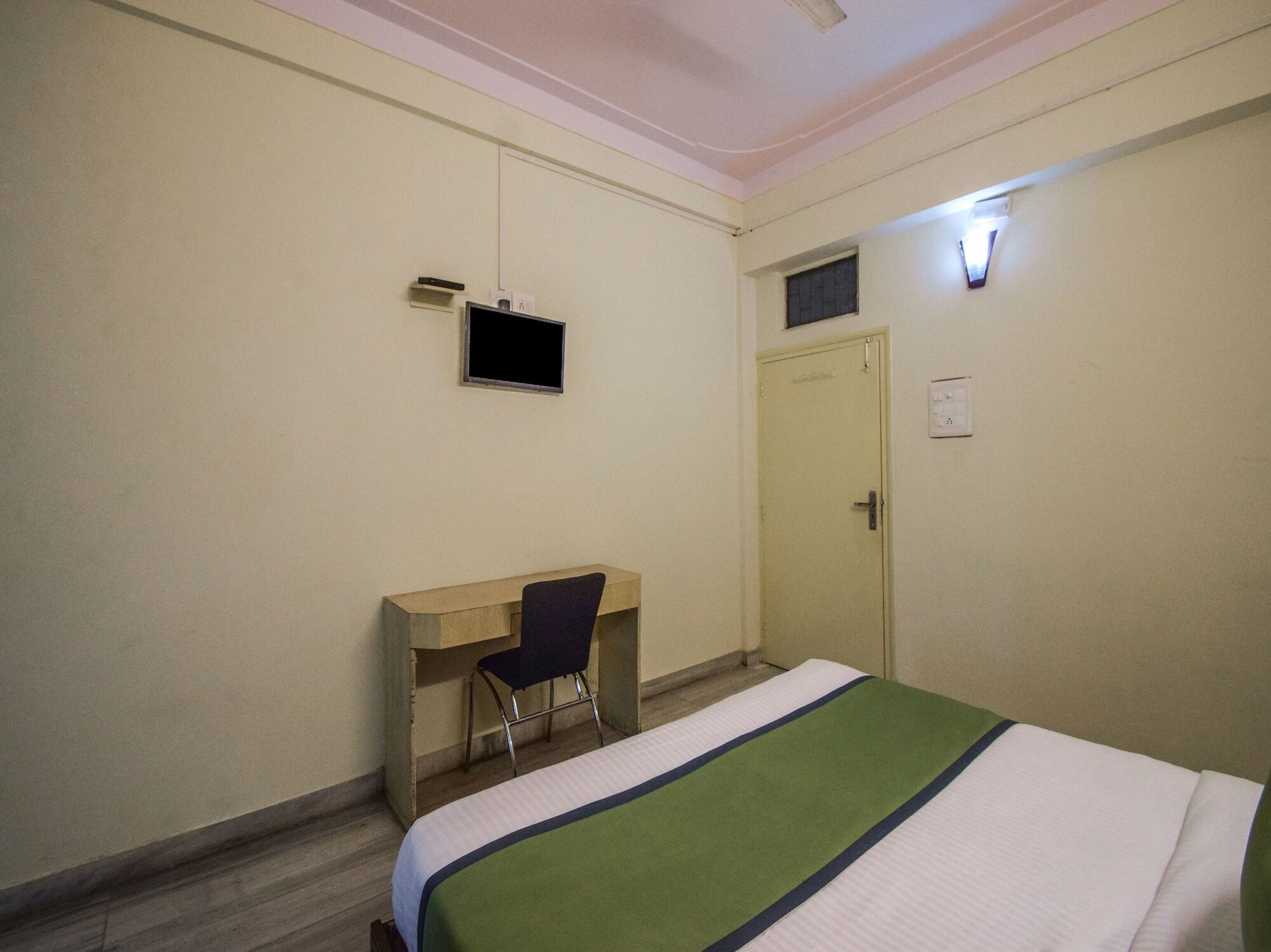 OYO 15212 Hotel Seema Udaipur Exterior foto